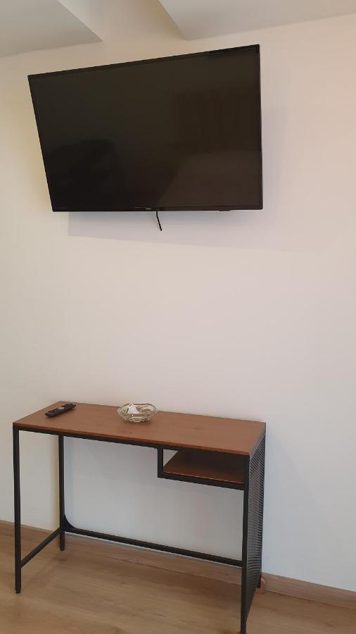 Il Cortiletto 2 Apartments Калолциокорте Екстериор снимка
