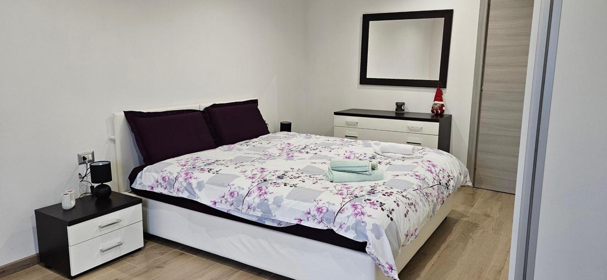 Il Cortiletto 2 Apartments Калолциокорте Екстериор снимка