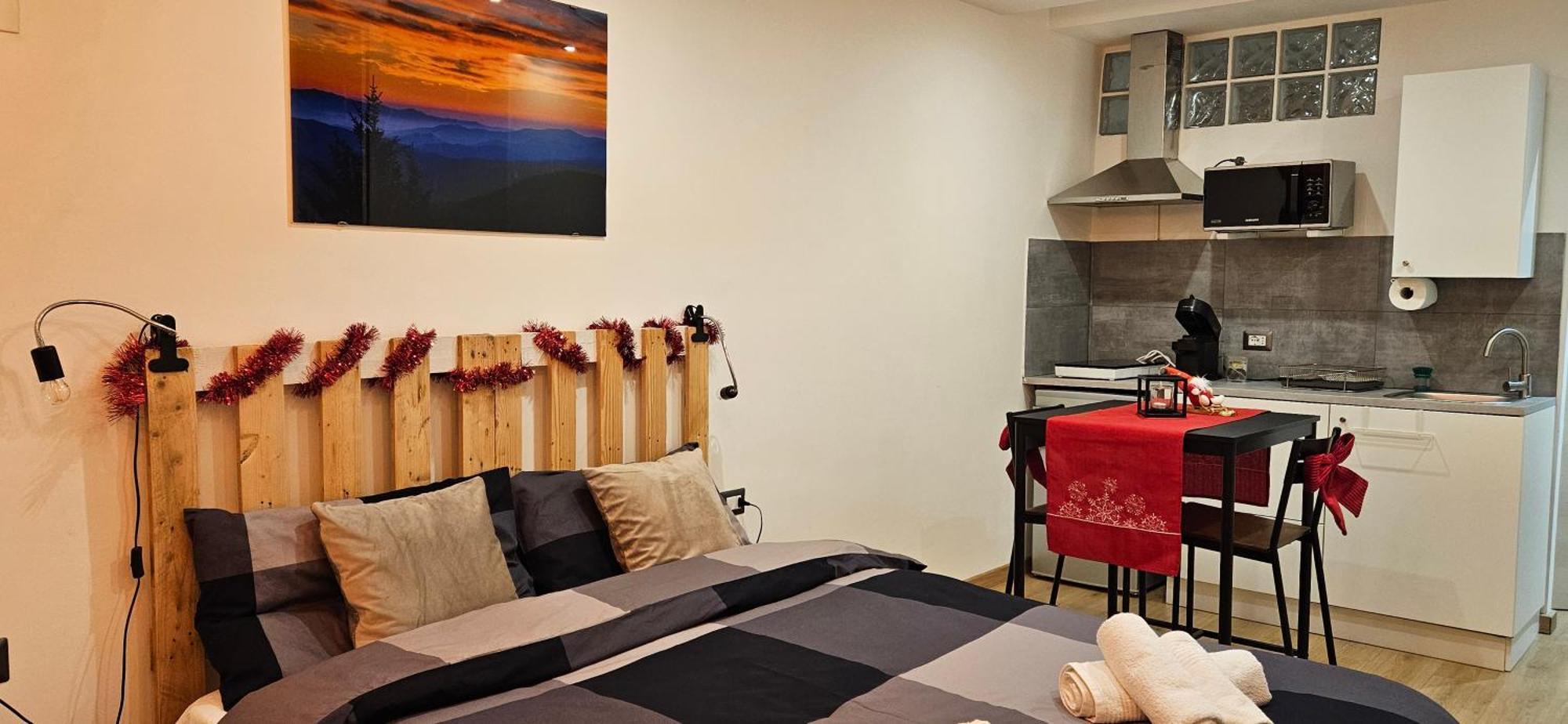 Il Cortiletto 2 Apartments Калолциокорте Екстериор снимка